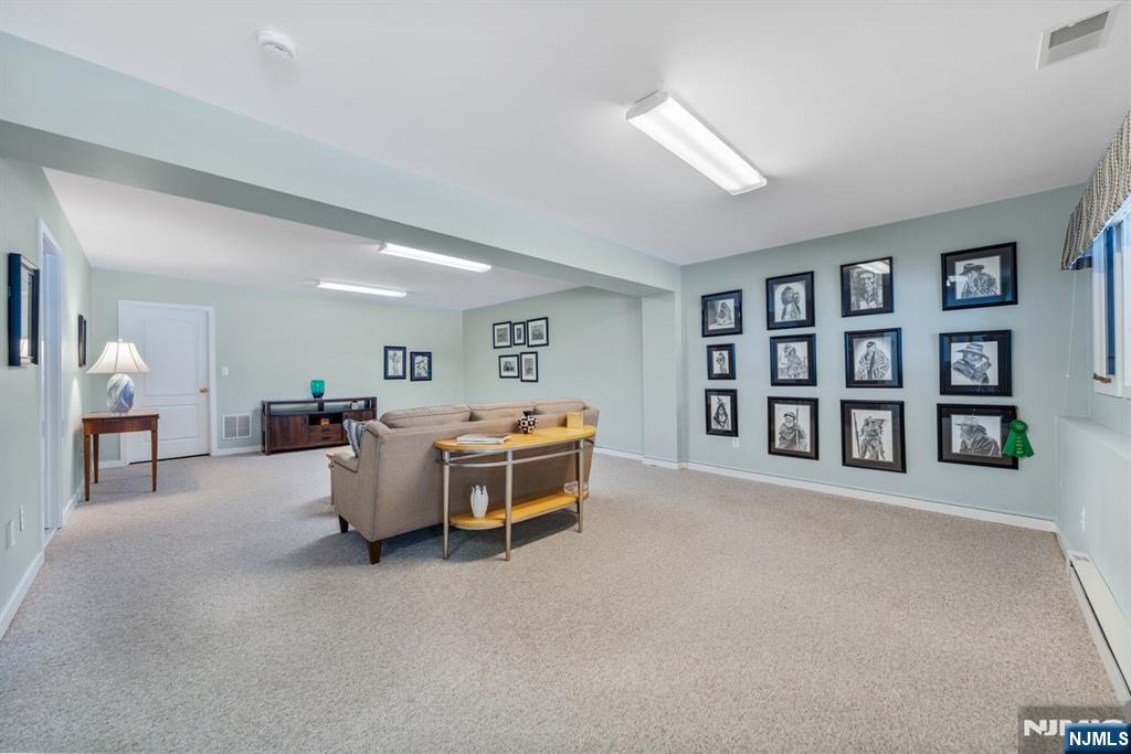 19 Fox Run Road Allendale, NJ 07401 - Photo 30 of 36