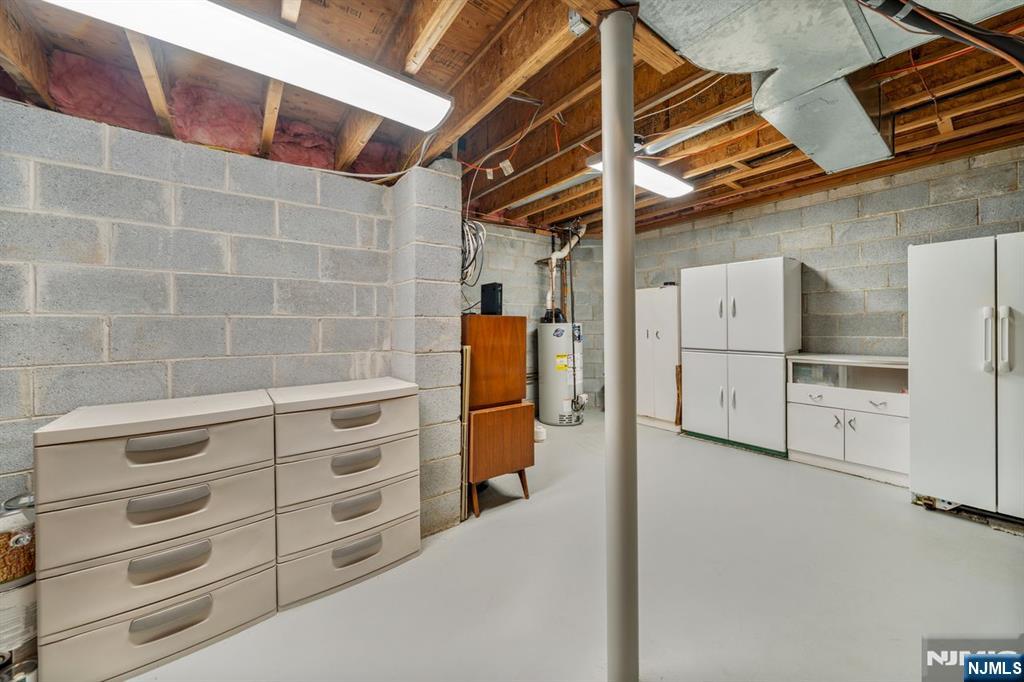 19 Fox Run Road Allendale, NJ 07401 - Photo 33 of 36