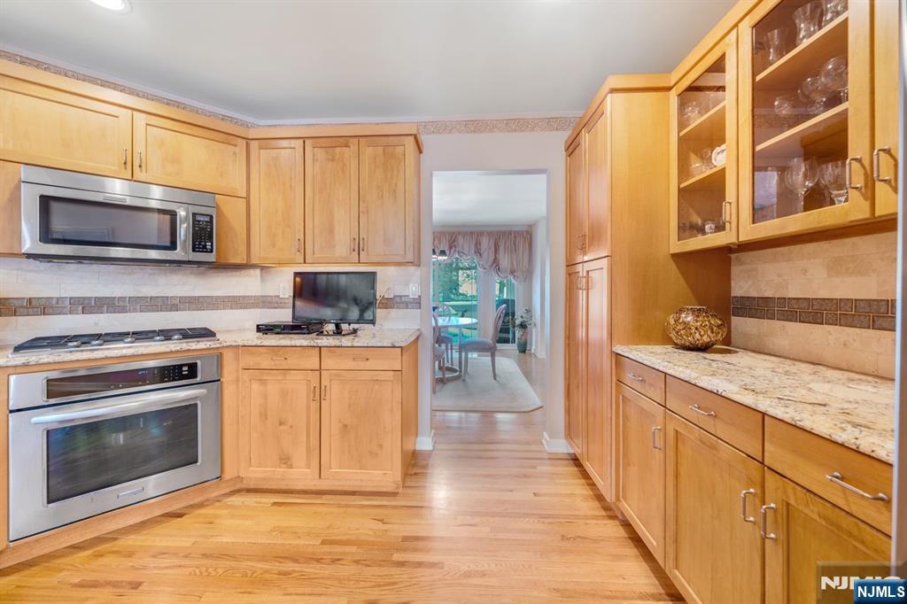 19 Fox Run Road Allendale, NJ 07401 - Photo 7 of 36