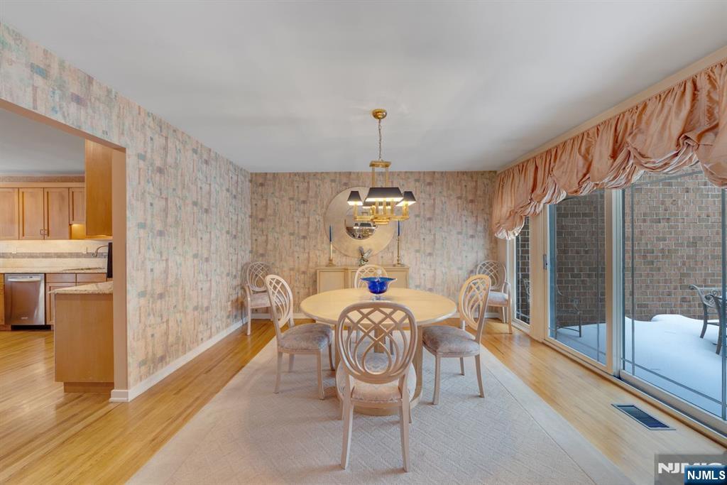 19 Fox Run Road Allendale, NJ 07401 - Photo 9 of 36