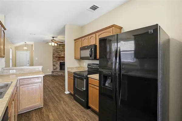 $1,800 | 4009 Freedom Street, Forney, TX 75126