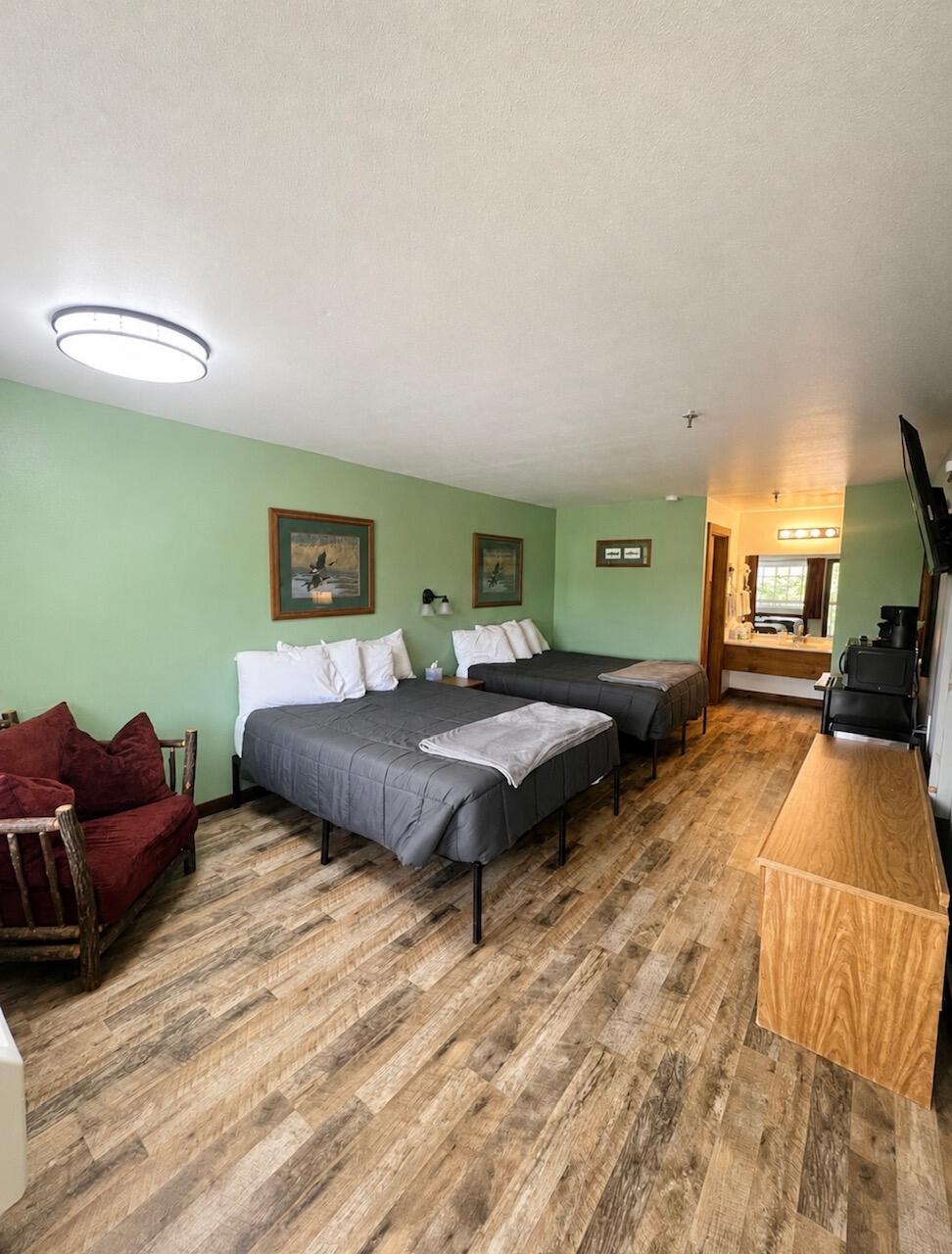 982 Indian Point Road, Unit 312 Indian Point, MO 65616 - Photo 2 of 14 982 Indian Point Unit 312