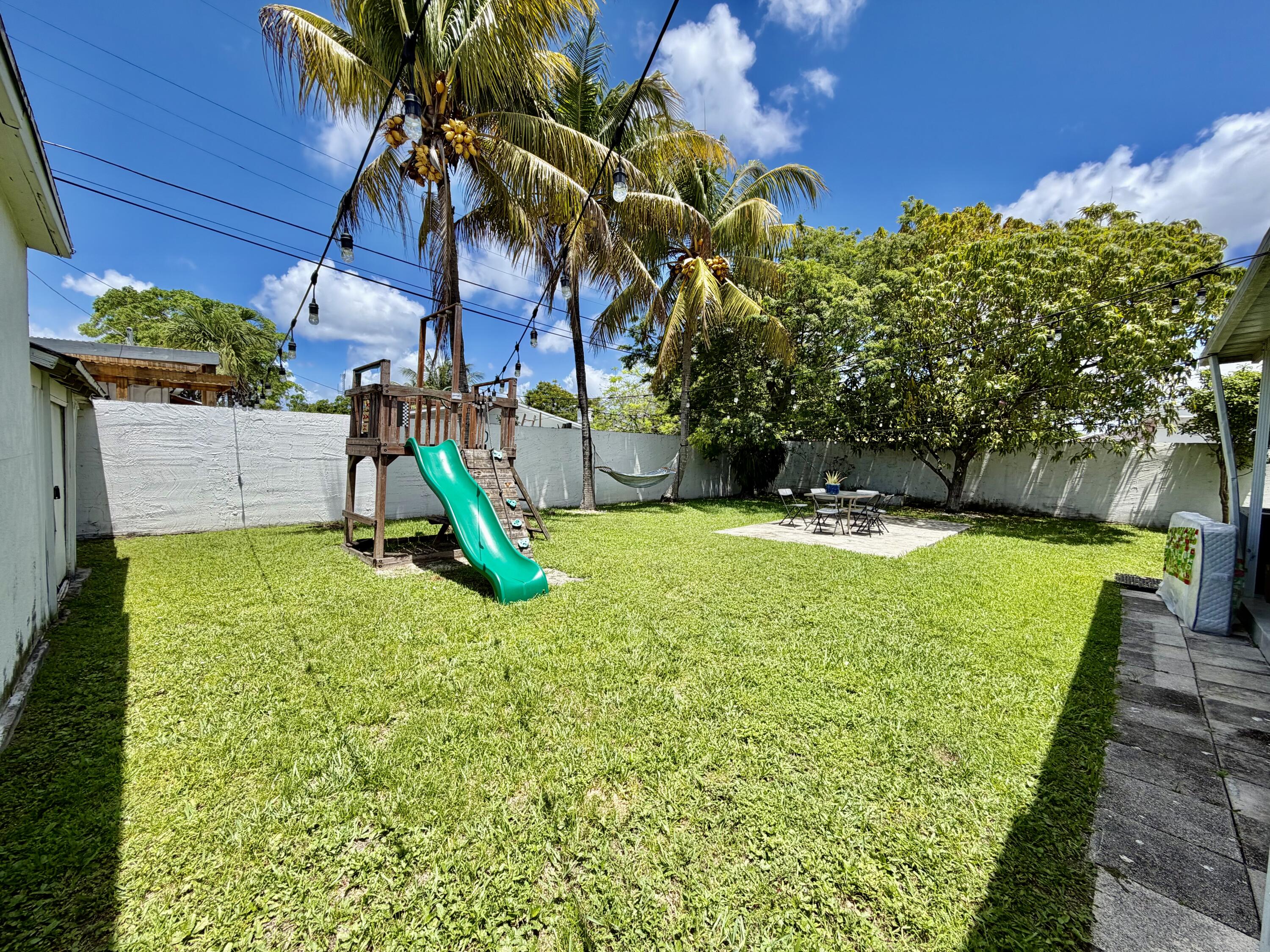 114 Southwest 57th Court Miami, FL 33144 - Photo 24 of 34 IMG_6565