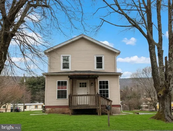 $180,000 | 737 Pottsville Street, Lykens, PA 17048