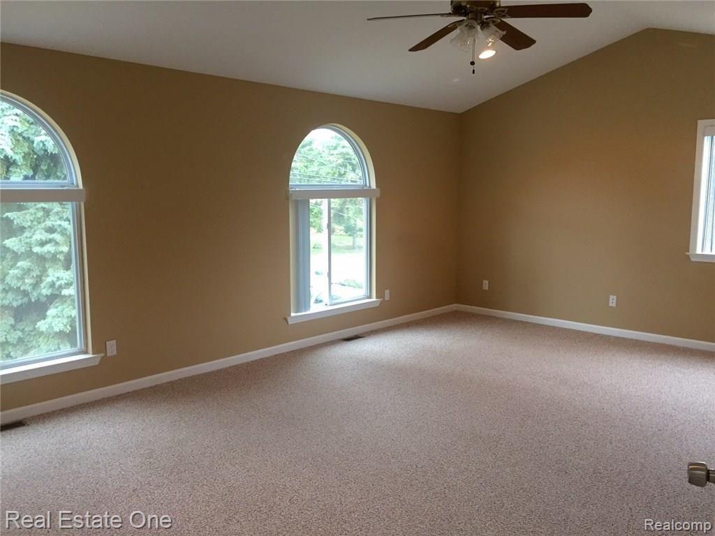 1790 Milverton Road Troy, MI 48083 - Photo 9 of 12 6.jpg