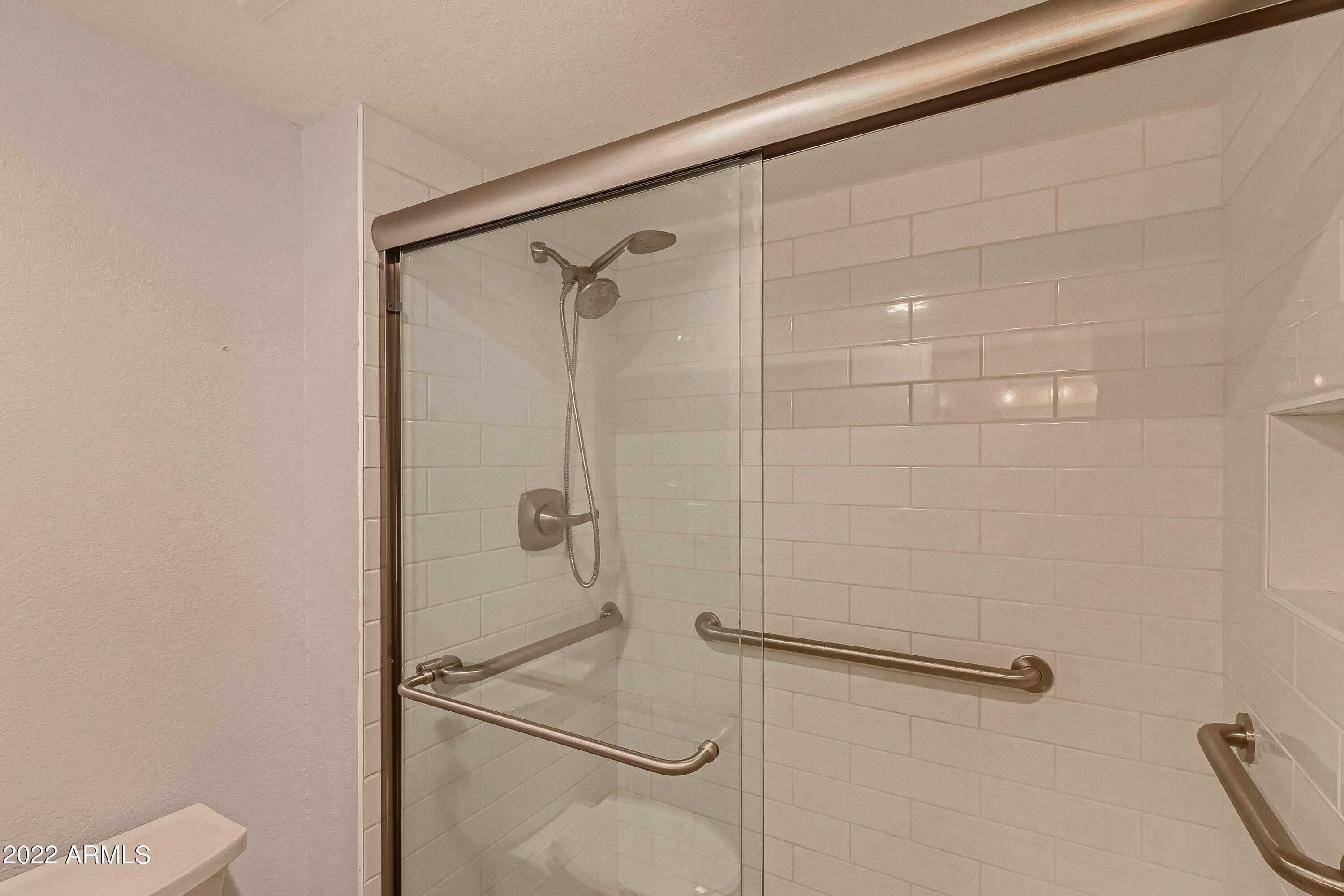4303 East Cactus Road, Unit 326 Phoenix, AZ 85032 - Photo 9 of 17 17 Primary Bathroom