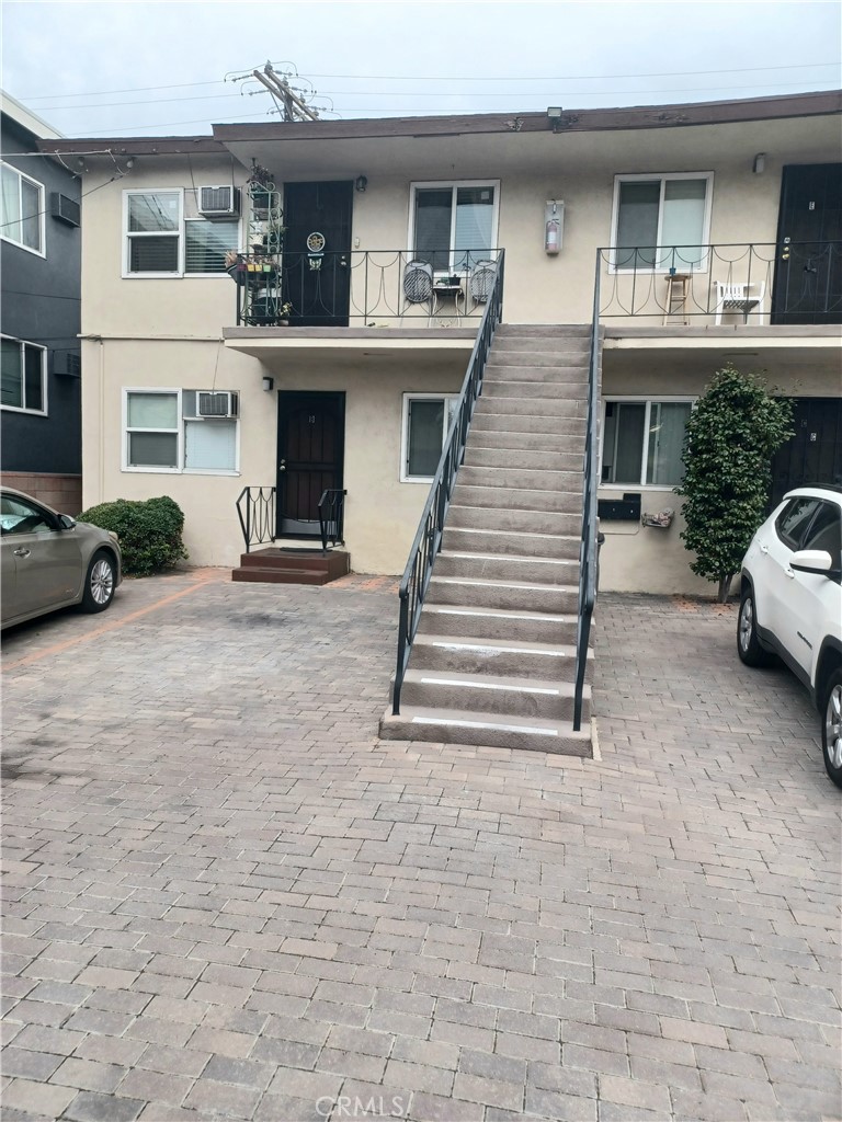 465 West Windsor Road, Unit B Glendale, CA 91204 - Photo 3 of 16 Unit B Bottom Left