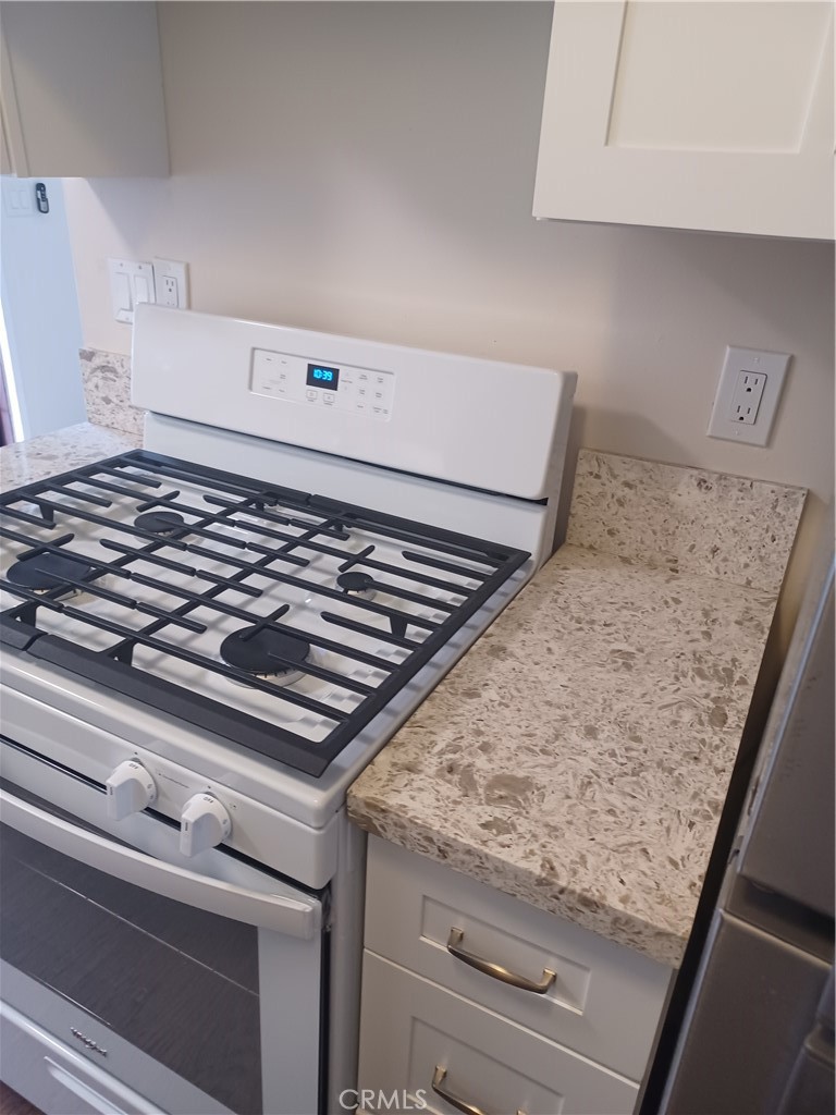 465 West Windsor Road, Unit B Glendale, CA 91204 - Photo 9 of 16