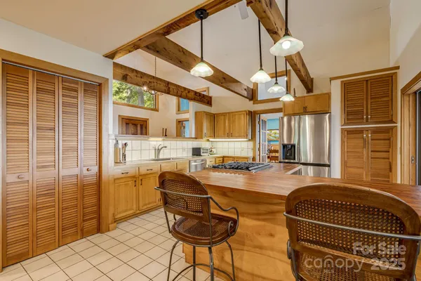 $1,050,000 | 765-764 Osborn Knob Road, Marion, NC 28752