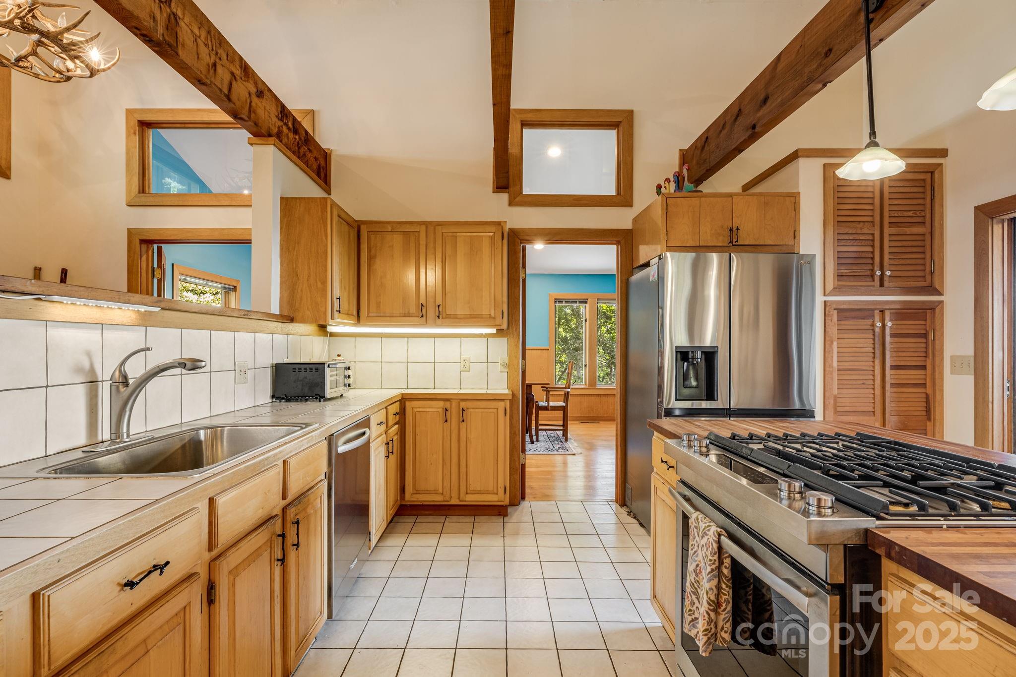 765-764 Osborn Knob Road Marion, NC 28752 - Photo 16 of 47