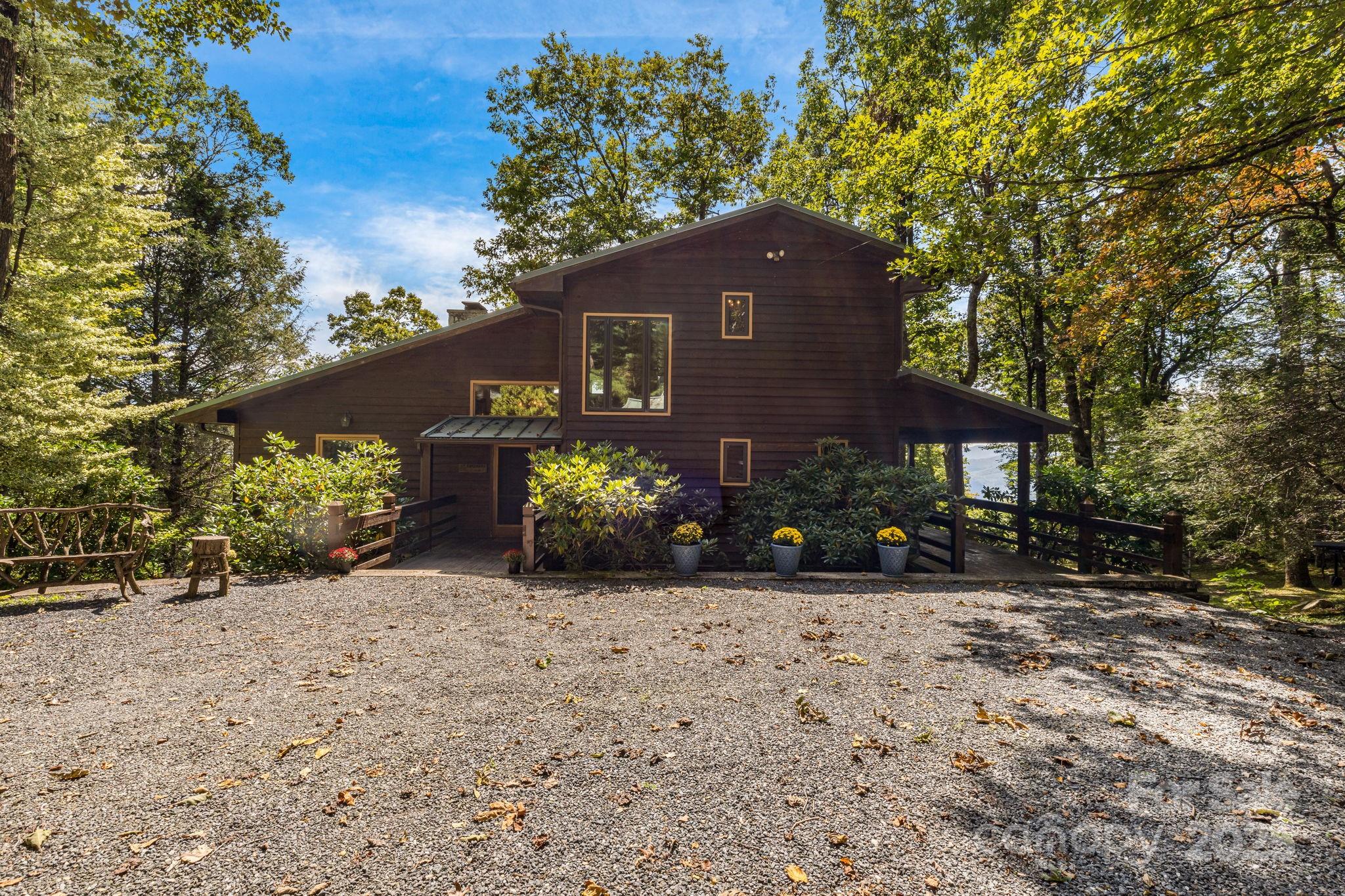 765-764 Osborn Knob Road Marion, NC 28752 - Photo 2 of 47