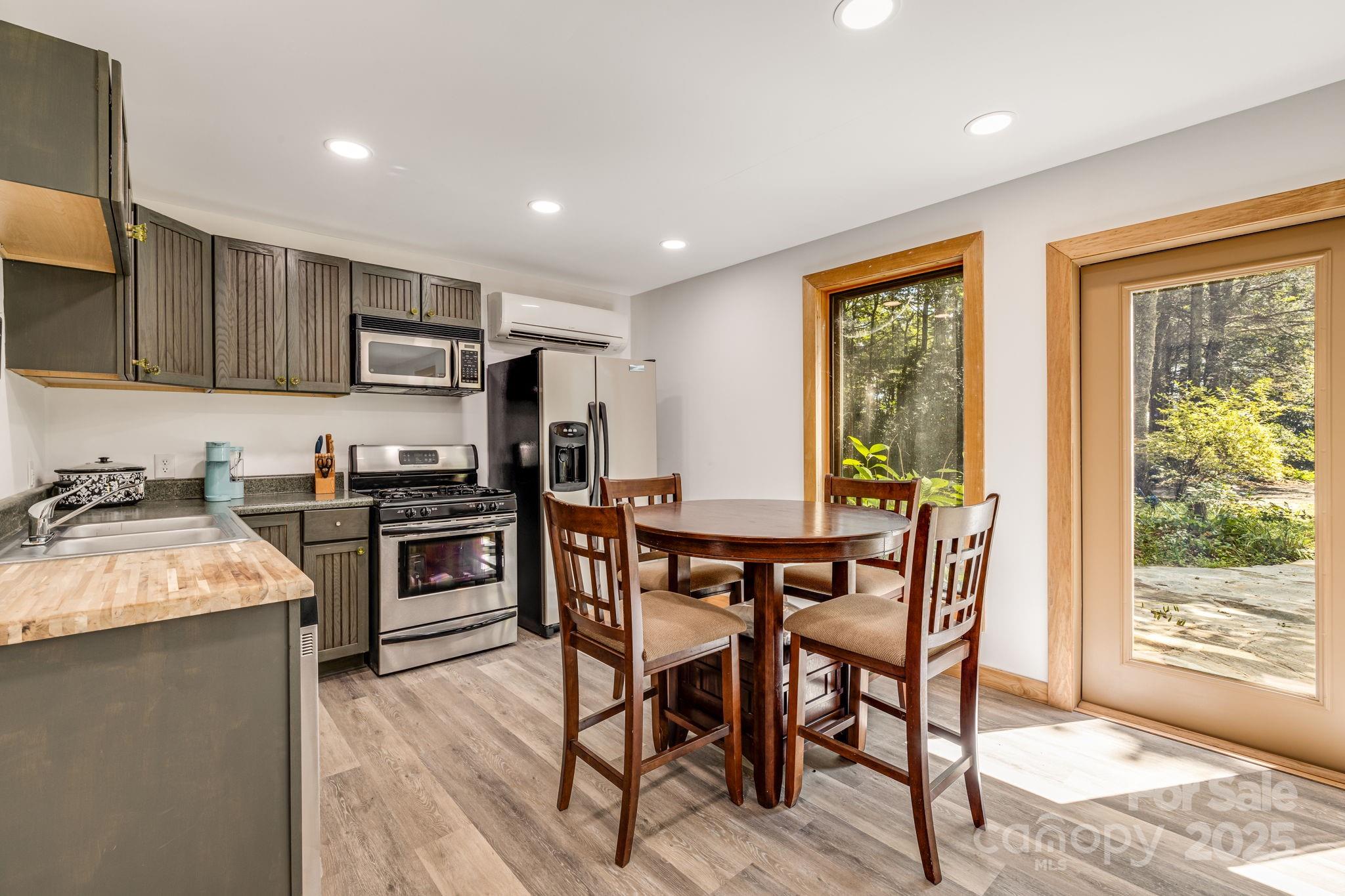 765-764 Osborn Knob Road Marion, NC 28752 - Photo 34 of 47