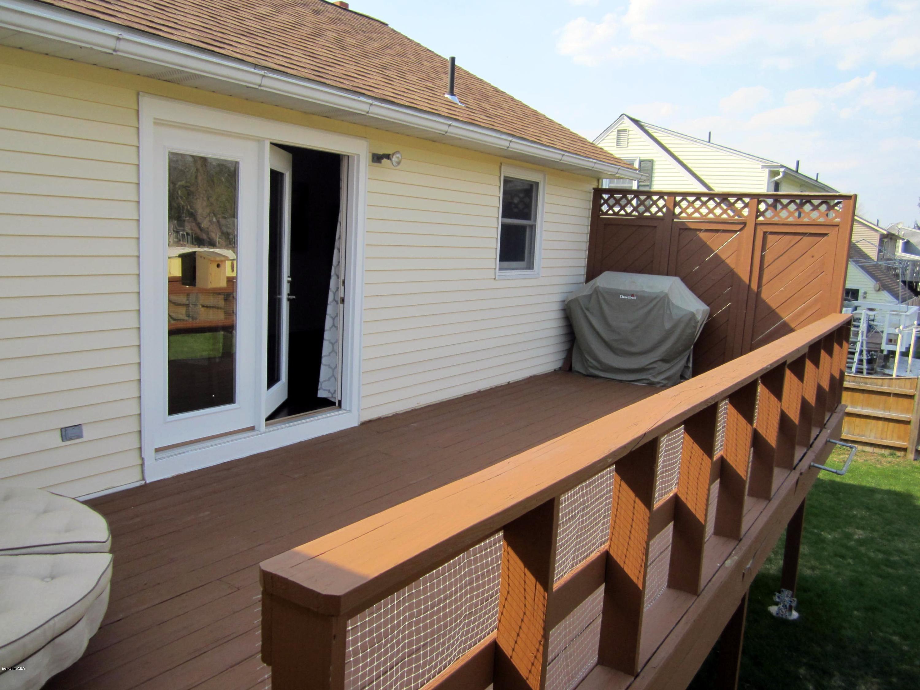 71 Winesap Road Pittsfield, MA 01201 - Photo 19 of 25 Rear-Deck
