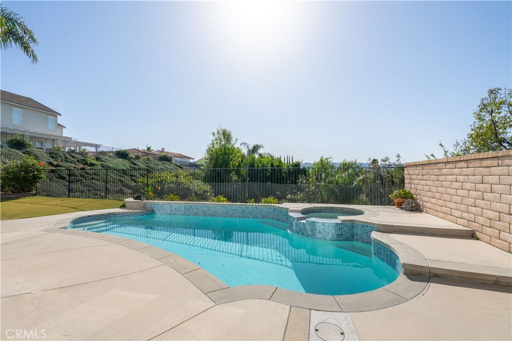 5474 Sunlight Street Simi Valley, CA 93063 - Photo 33 of 39