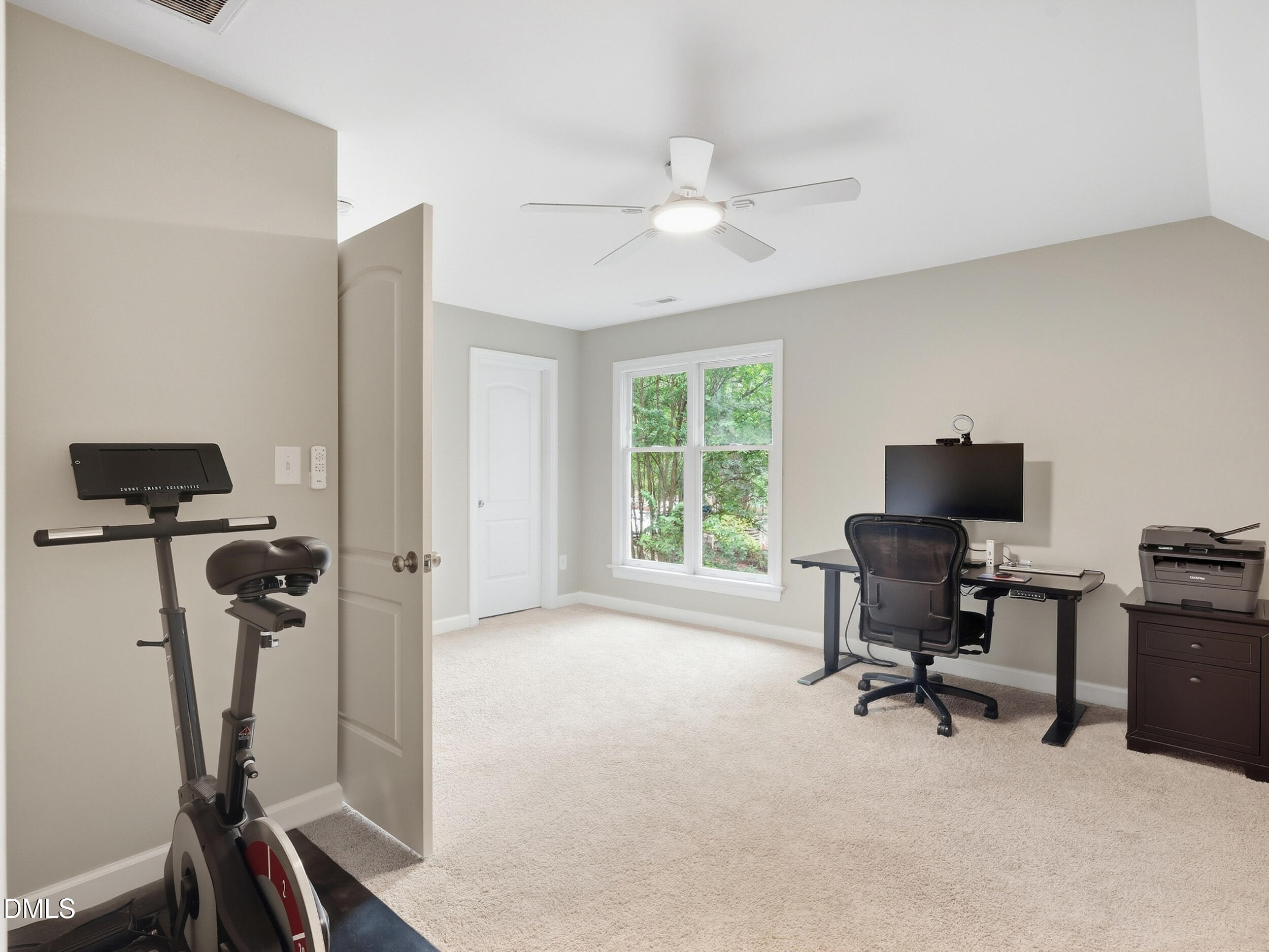 6814 Gloucester Road Raleigh, NC 27612 - Photo 9 of 30 pearce-media-6814-gloucester-rd-30