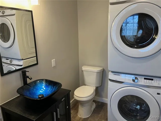 $2,300 | 110 Edgemere Road, Salina, NY 13208