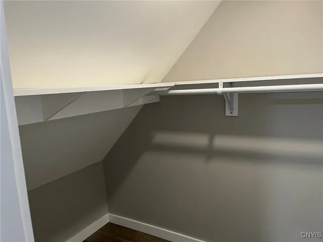 $2,300 | 110 Edgemere Road, Salina, NY 13208