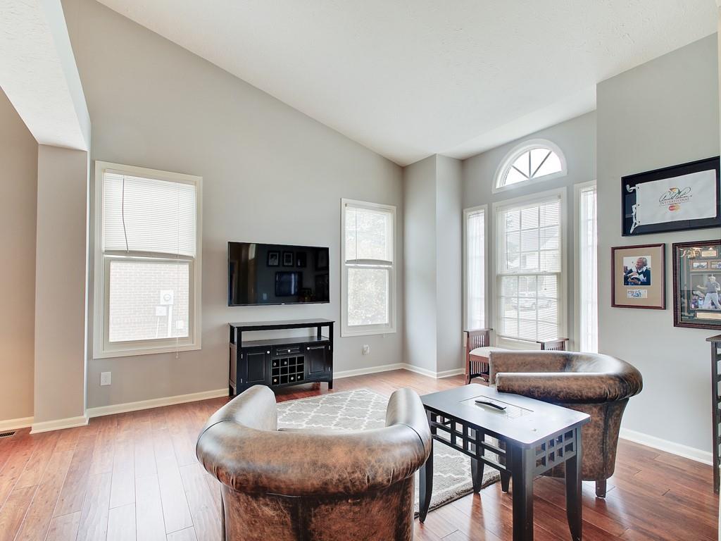 3595 Inverness Boulevard Carmel, IN 46032 - Photo 5 of 39