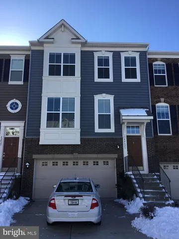 $3,600 | 42623 Oak Pk Square, Ashburn, VA 20148