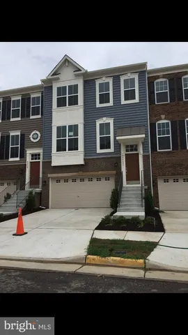 $3,600 | 42623 Oak Pk Square, Ashburn, VA 20148