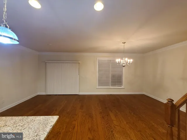 $3,600 | 42623 Oak Pk Square, Ashburn, VA 20148