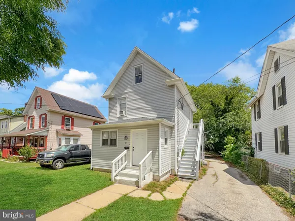 $300,000 | 31 South Myrtle Street, Vineland, NJ 08360