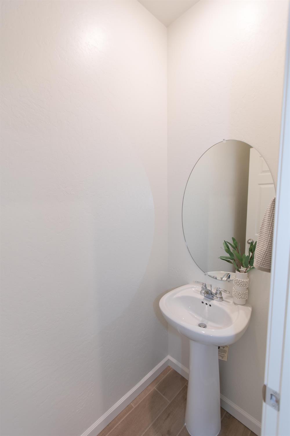 2297 North Raleigh Drive Fresno, CA 93727 - Photo 11 of 46