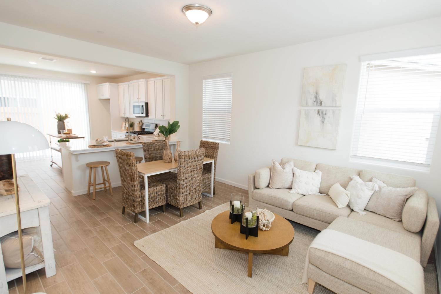 2297 North Raleigh Drive Fresno, CA 93727 - Photo 13 of 46