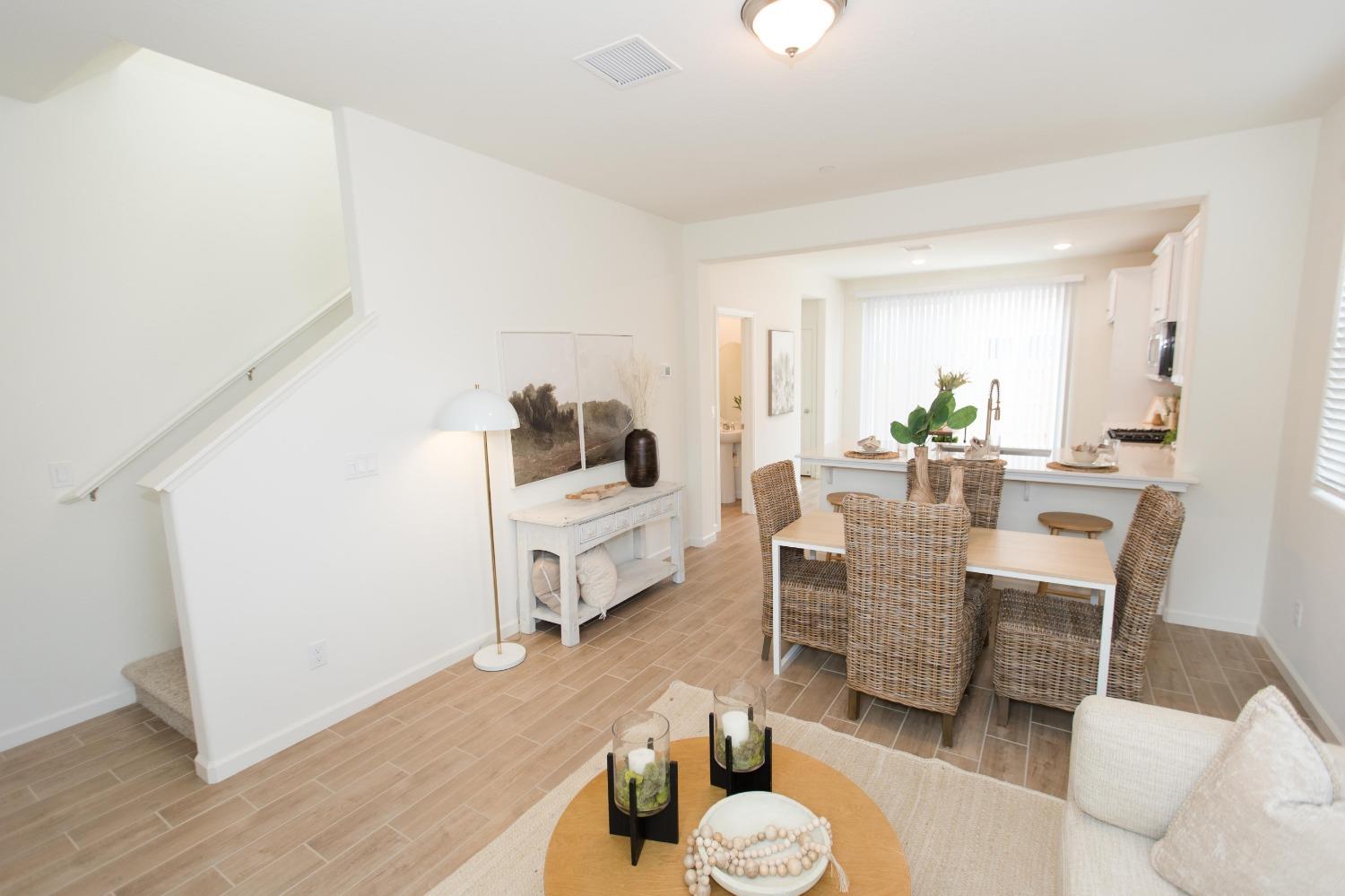 2297 North Raleigh Drive Fresno, CA 93727 - Photo 14 of 46