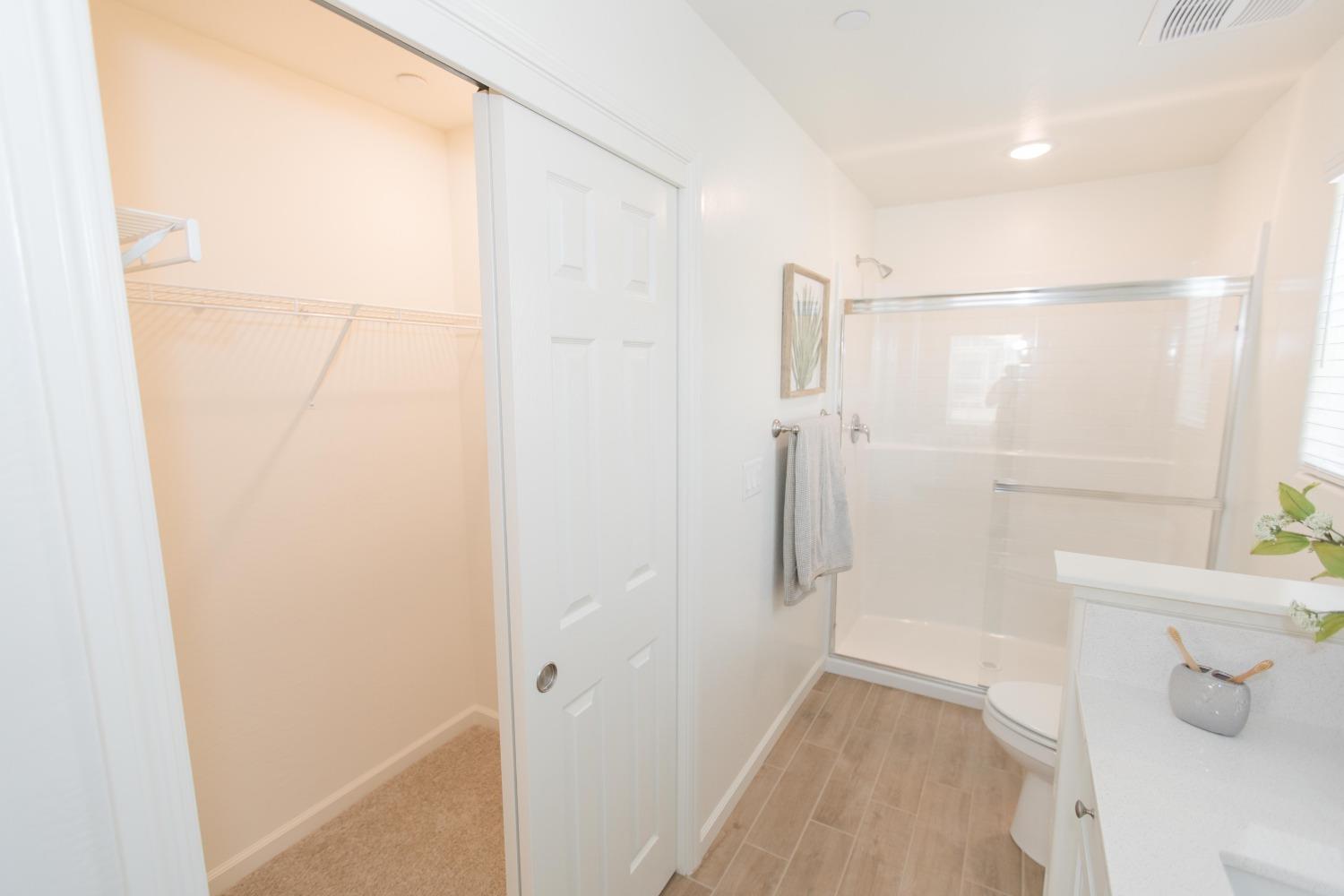 2297 North Raleigh Drive Fresno, CA 93727 - Photo 27 of 46