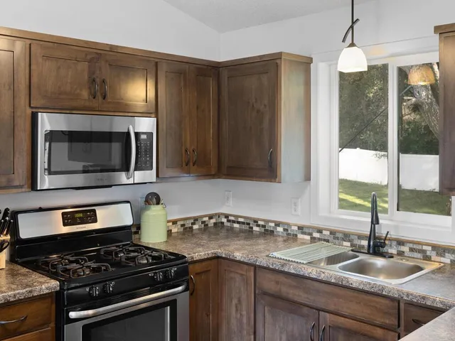 $419,900 | 13911 7th Avenue North, Zimmerman, MN 55398