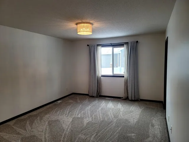 $419,900 | 13911 7th Avenue North, Zimmerman, MN 55398