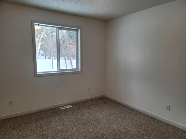 $419,900 | 13911 7th Avenue North, Zimmerman, MN 55398