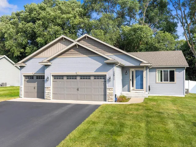 $419,900 | 13911 7th Avenue North, Zimmerman, MN 55398