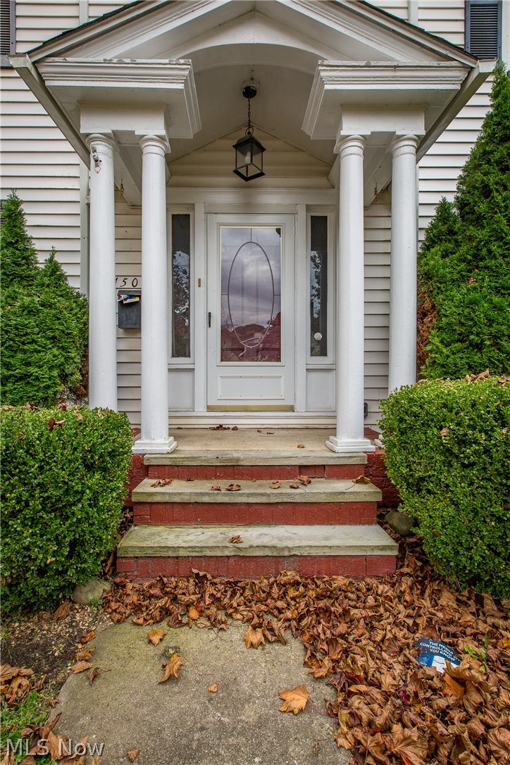 1507 Ridge Road Northwest Canton, OH 44703 - Photo 4 of 25 Gallery Image 4