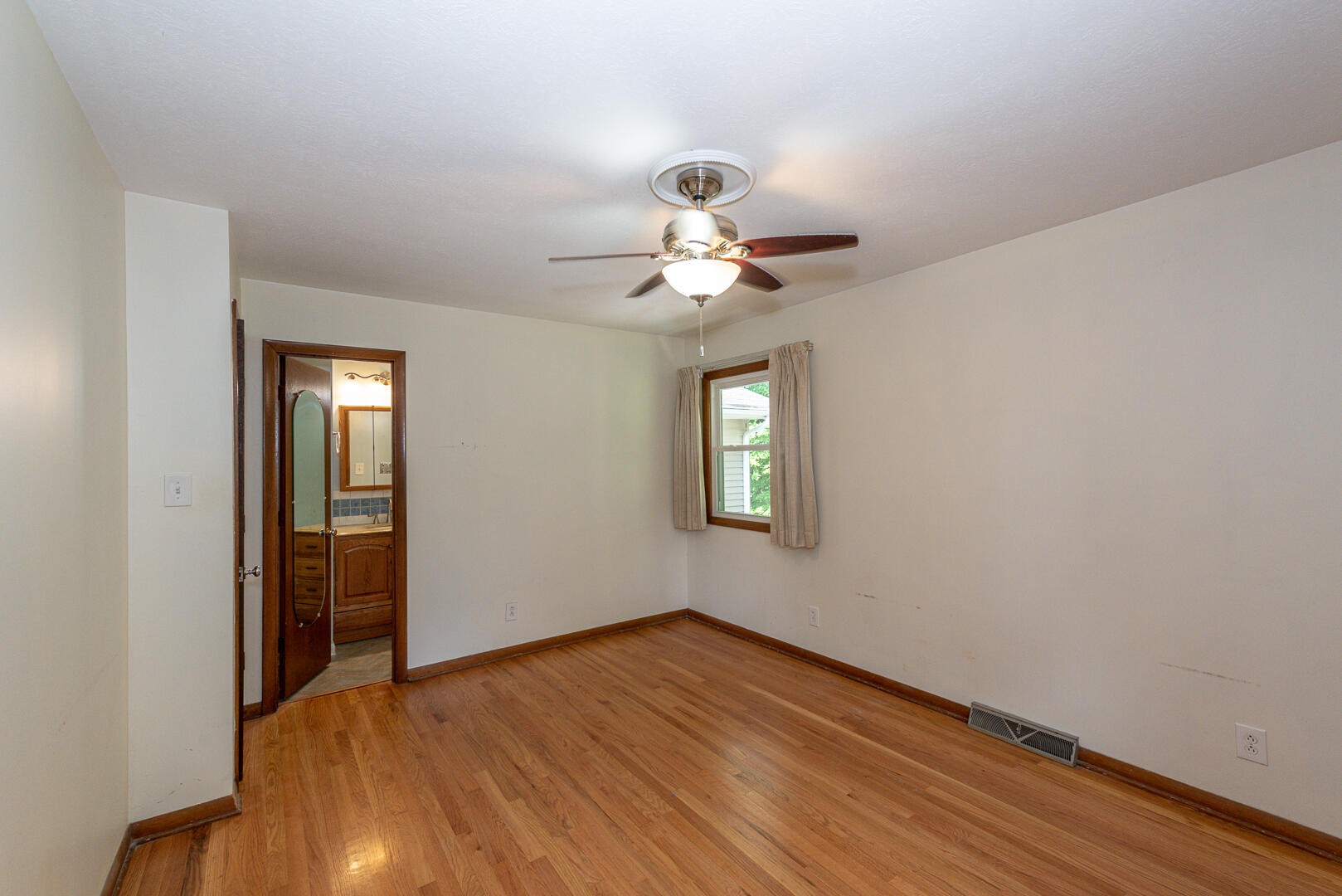 996 West Outer Drive Oak Ridge, TN 37830 - Photo 20 of 31 Gallery Image 20