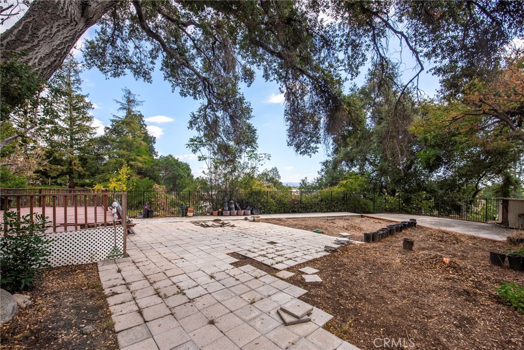 1245 Oakhaven Road Arcadia, CA 91006 - Photo 14 of 23 Yard