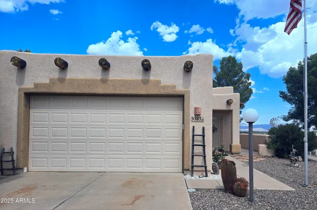 $1,350 | 383 South Taylors Trail, Sierra Vista, AZ 85635