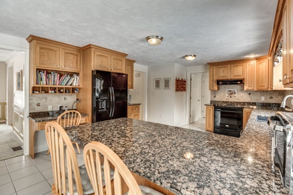 8 Westfield Road Hopkinton, MA 01748 - Photo 11 of 25 Gallery Image 11