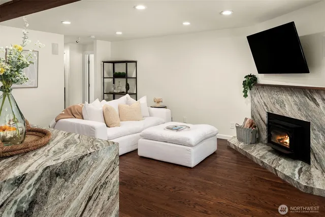 $1,295,000 | 10427 248th Avenue Northeast, Redmond, WA 98053