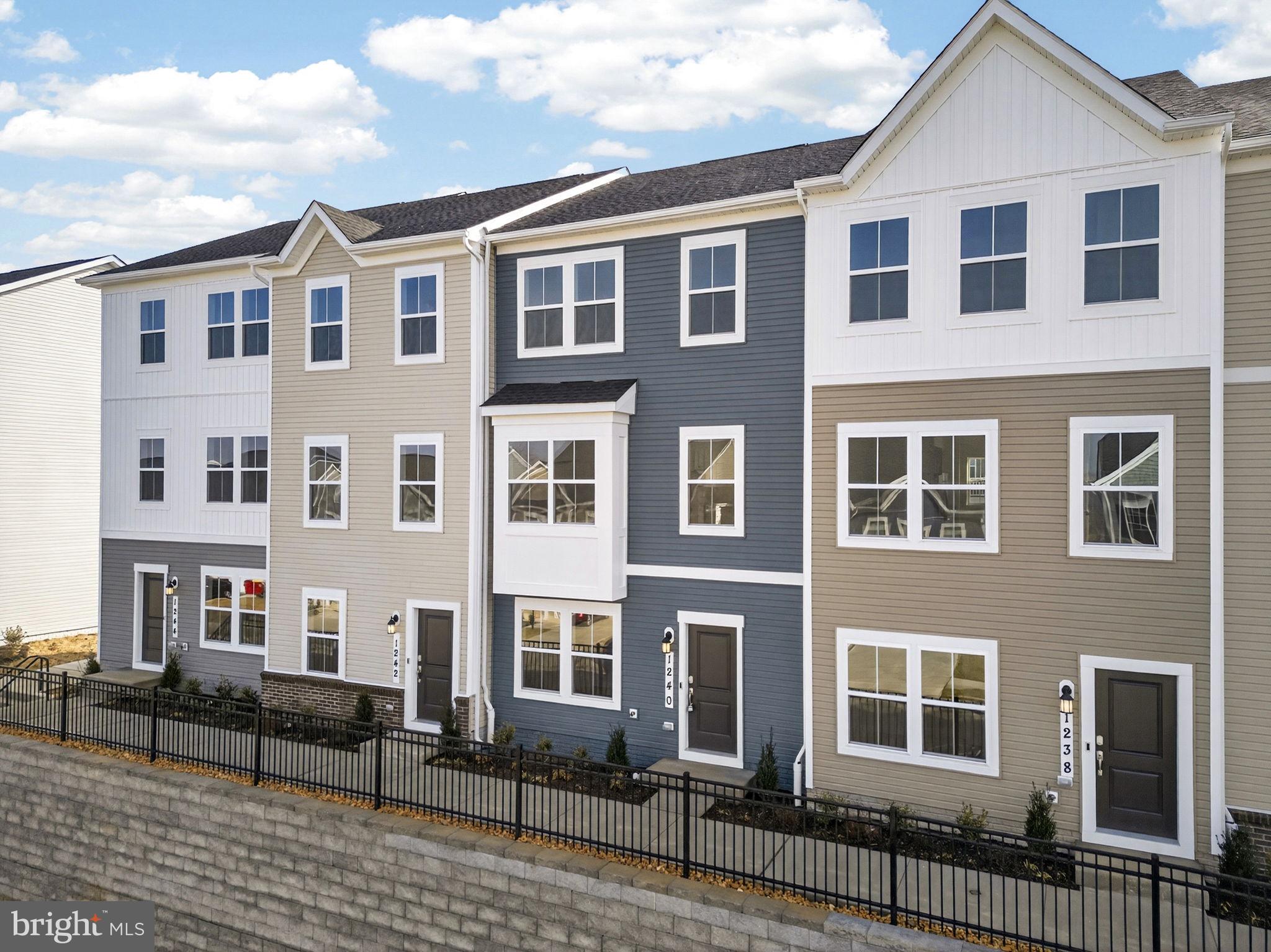 1240 Red Clover Lane Ranson, WV 25438 - Photo 4 of 41