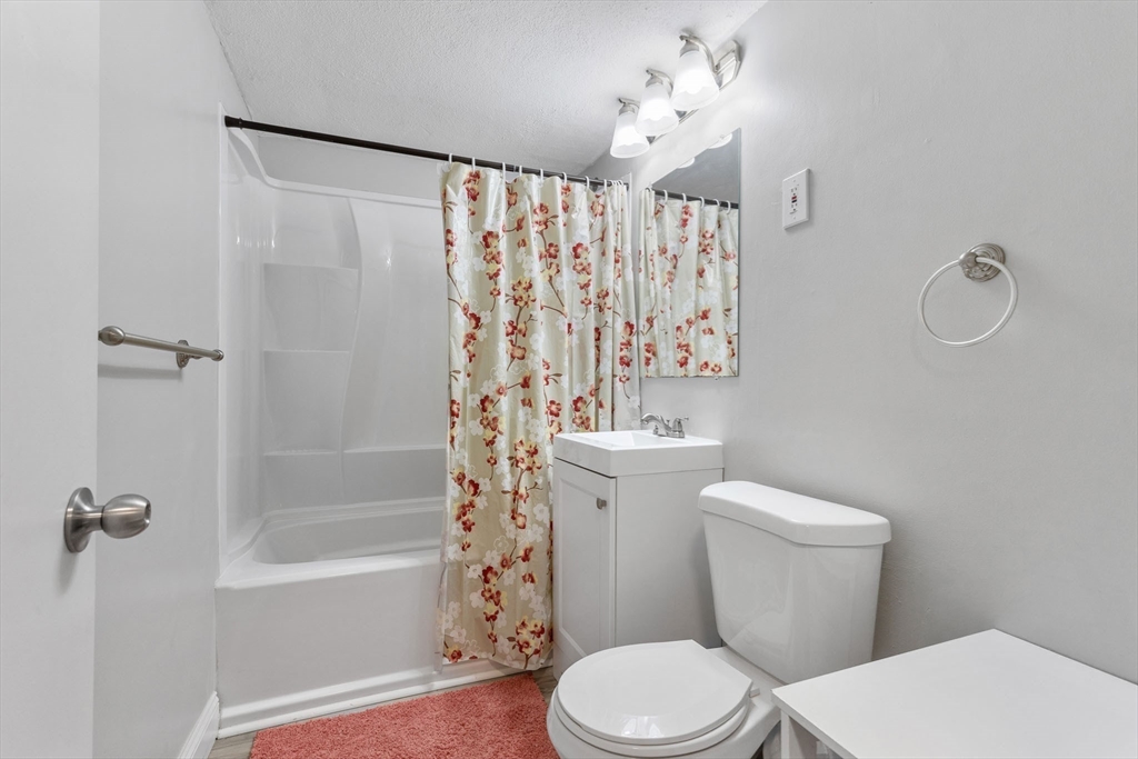 11 Riverside Avenue, Unit 2 Danvers, MA 01923 - Photo 13 of 19