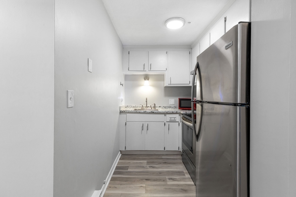 11 Riverside Avenue, Unit 2 Danvers, MA 01923 - Photo 5 of 19