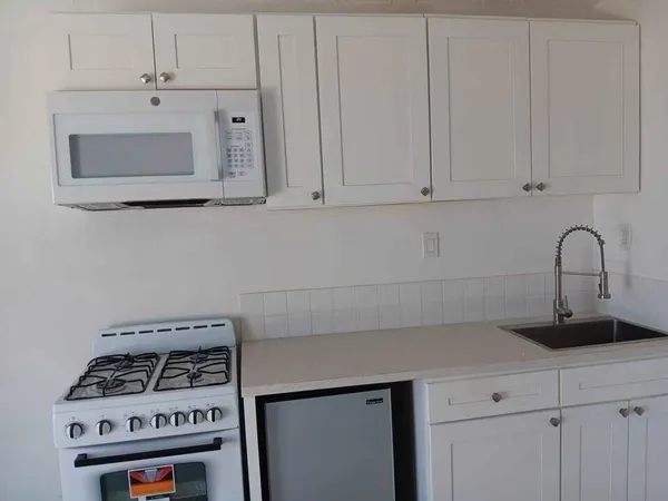 $950,000 | 11771 Upland Way, Desert Hot Springs, CA 92240