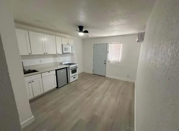 $950,000 | 11771 Upland Way, Desert Hot Springs, CA 92240