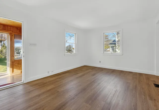 $499,900 | 22 Orchard Road, Cape Elizabeth, ME 04107