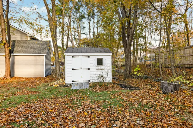 $499,900 | 22 Orchard Road, Cape Elizabeth, ME 04107