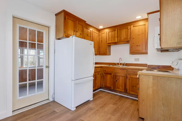 $499,900 | 22 Orchard Road, Cape Elizabeth, ME 04107