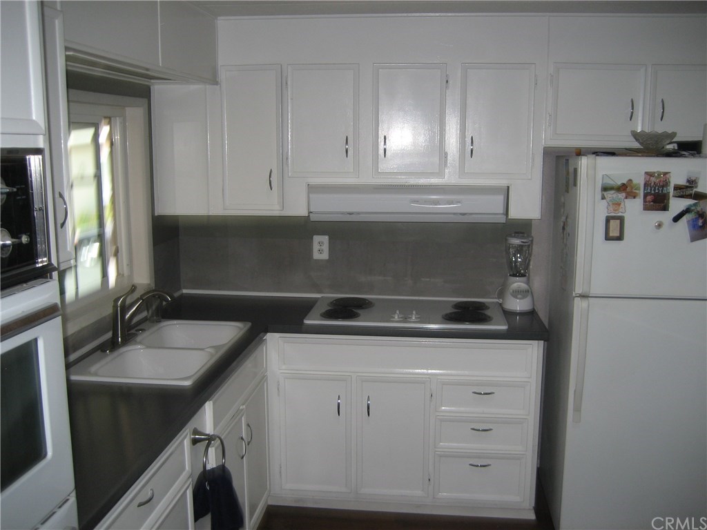 3700 Buchanan Street, Unit 171 Riverside, CA 92505 - Photo 12 of 21