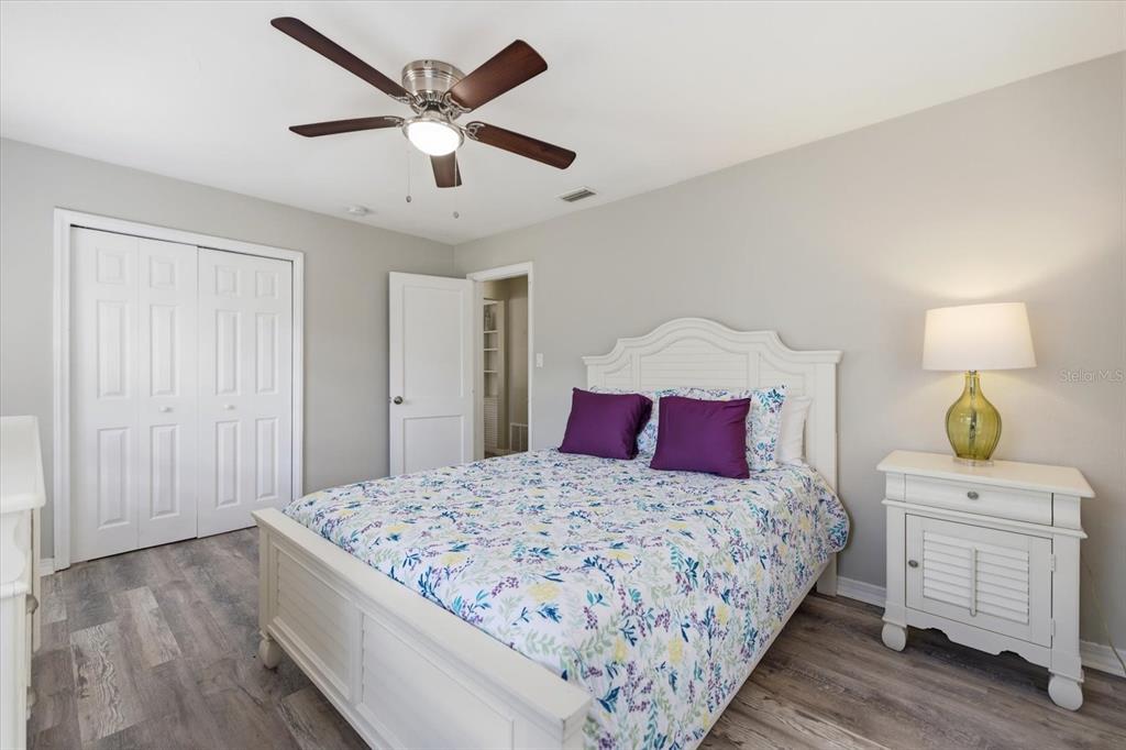 1891 Prospect Street Sarasota, FL 34239 - Photo 12 of 35